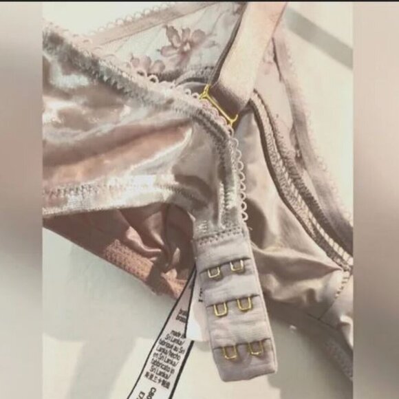 RARE Victoria's Secret Barbie Crushed Velvet Mesh Lace Unlined Wirefree Bra - Picture 9 of 16